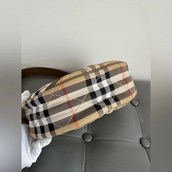 Burberry Horseshoe cross body bag - Picture 11 of 16